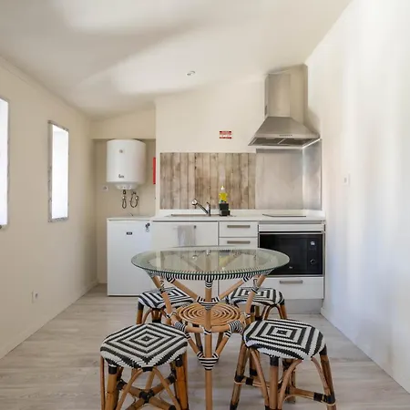 Santa Marinha Apartment Lisbon